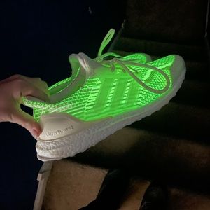 ADIDAS ULTRABOOST 5.0 DNA